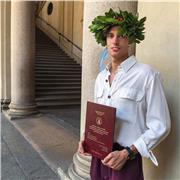 Laureato in pittura con 110/110, dipartimento di arti visive, presso l'Accademia di Belle Arti di Brera (MI) offre ripetizioni e lezioni di storia dell'arte e arte contemporanea in Bergamo e provincia sia in DAD che in presenza